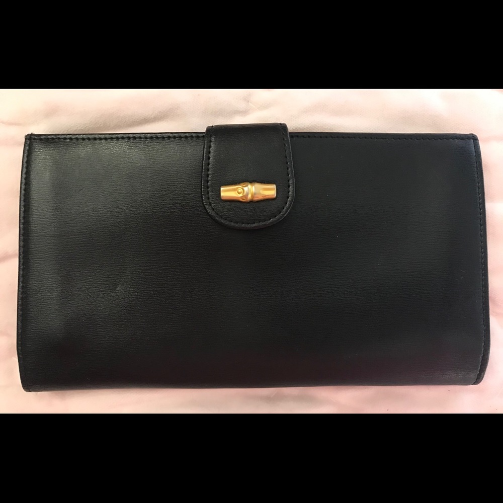 Vintage genuine Lonchamp leather wallet